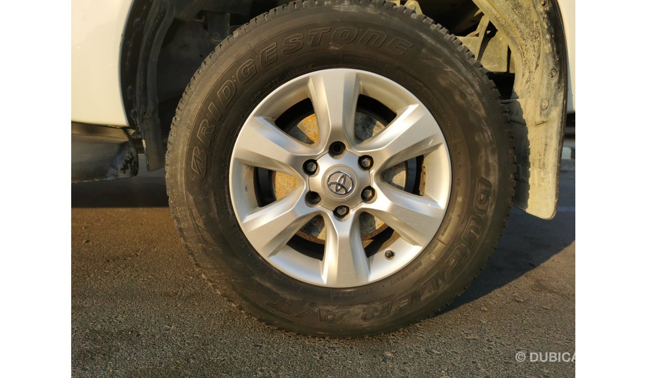 Toyota Hilux 2.7L, 17" Alloy Rims, M/T, Power Steering With Telephone / Media Function Controls, CODE-731