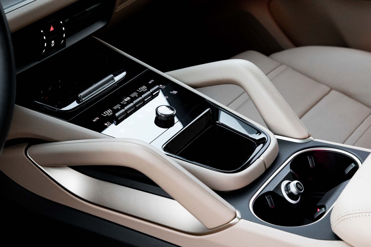 بورش كايان Cayenne Coupe | 9,107 P.M | 0% Downpayment | Special Edition | Warranty | British Racing Green