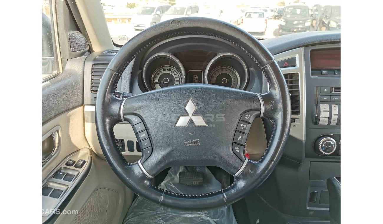 ميتسوبيشي باجيرو 3.5L PETROL, 17" ALLOY RIMS, 4WD, AIRBAGS, XENON HEADLIGHTS (LOT # 5997)