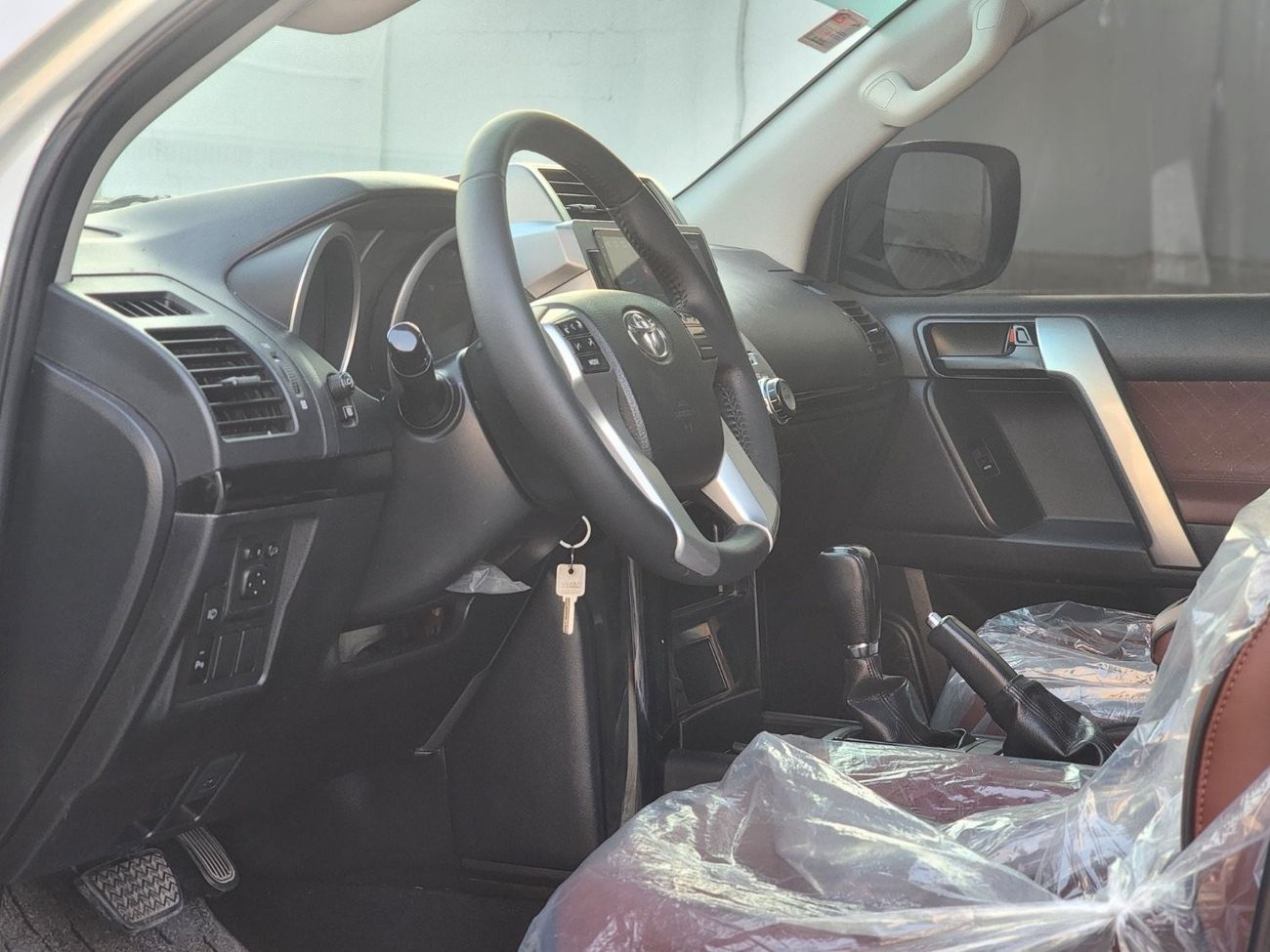 تويوتا برادو 2014 VXR LHD Petrol Engine Full Option Very clean condition