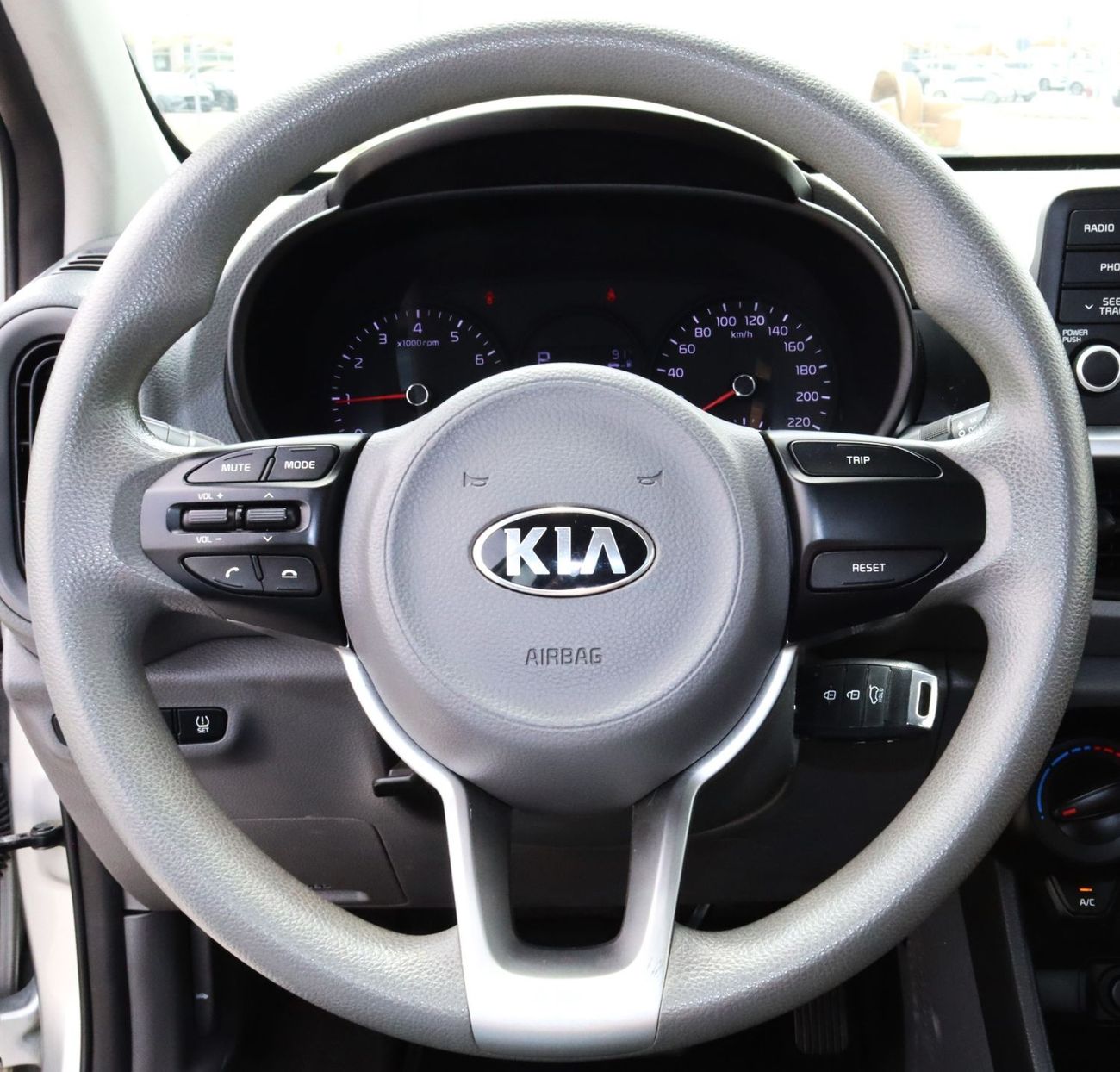 كيا بيكانتو Base كيا بيكانتو 2019 خليجي بحالة ممتازة بدون حوادث