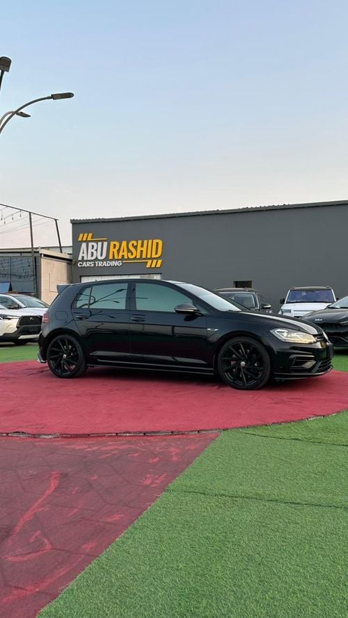 Volkswagen Golf R Base 2.0T