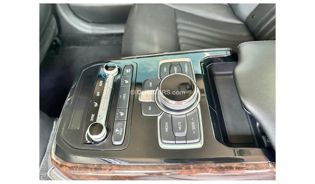 Genesis G90 Platinum