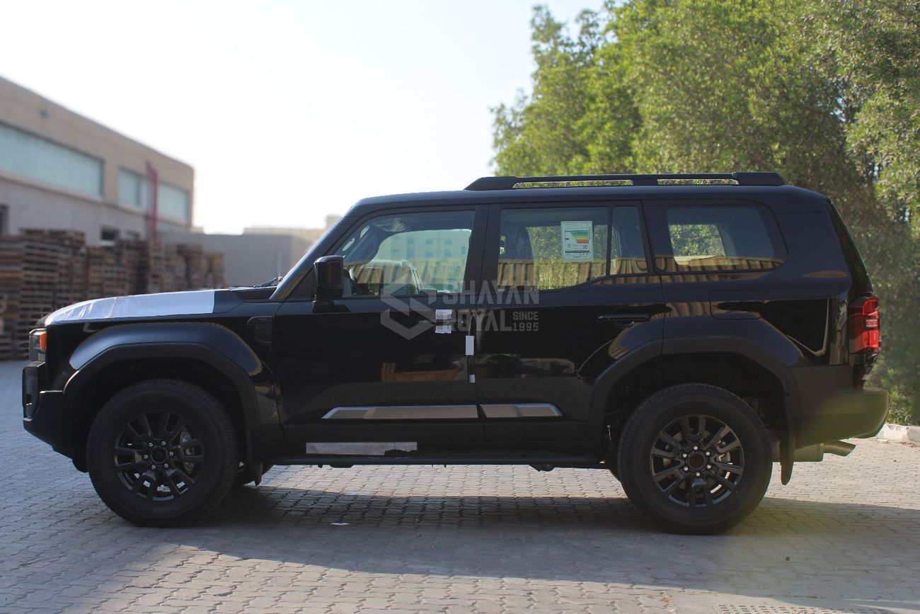 تويوتا برادو LHD 2.4L PETROL ALL ROUNDER-G 4WD AT 7-SEATS 2025MY