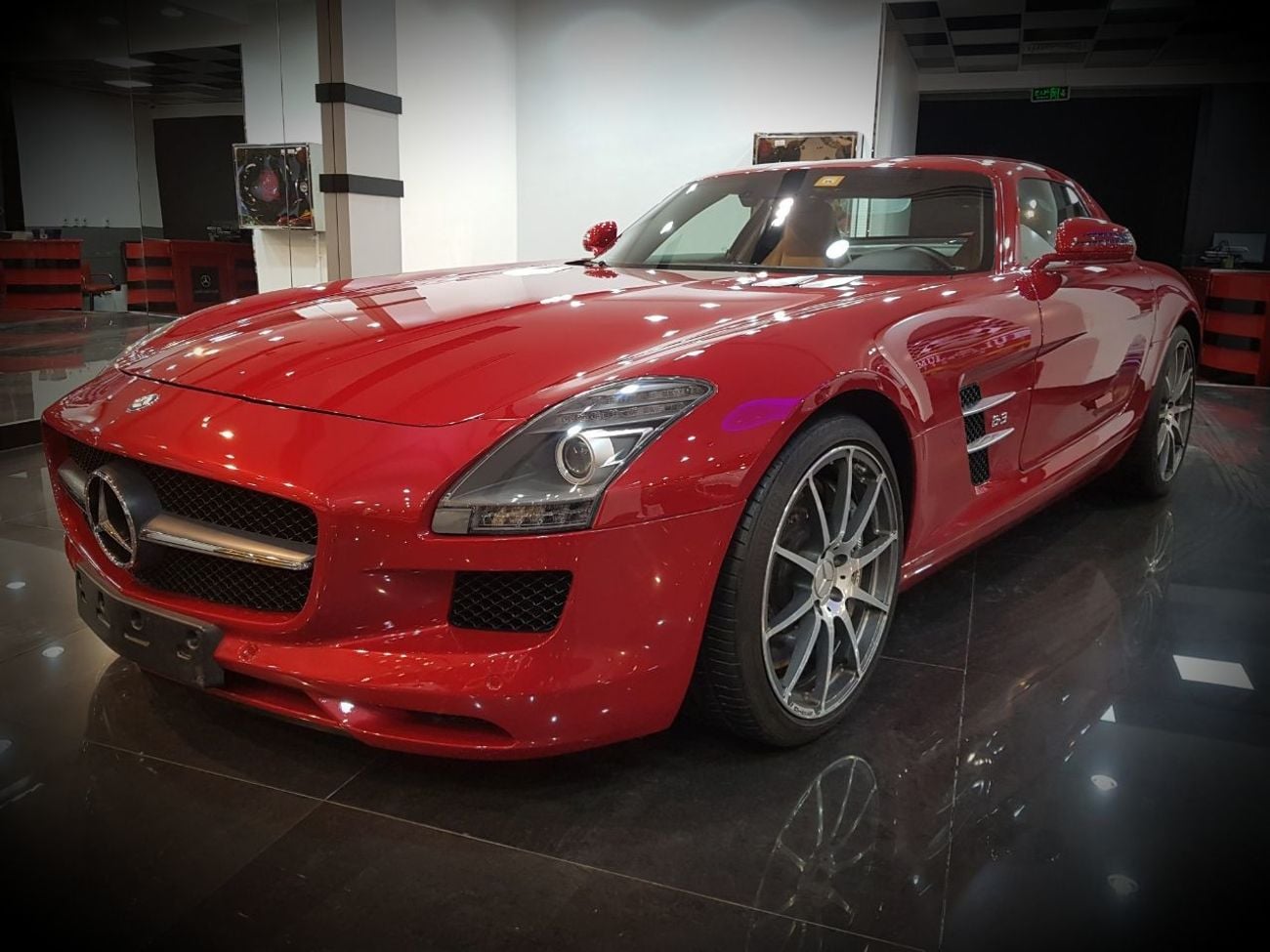 Mercedes Benz SLS AMG
