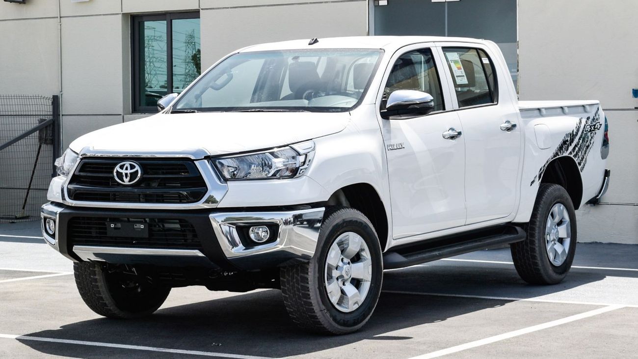 Toyota Hilux Double Cab 2.4L Diesel Manual