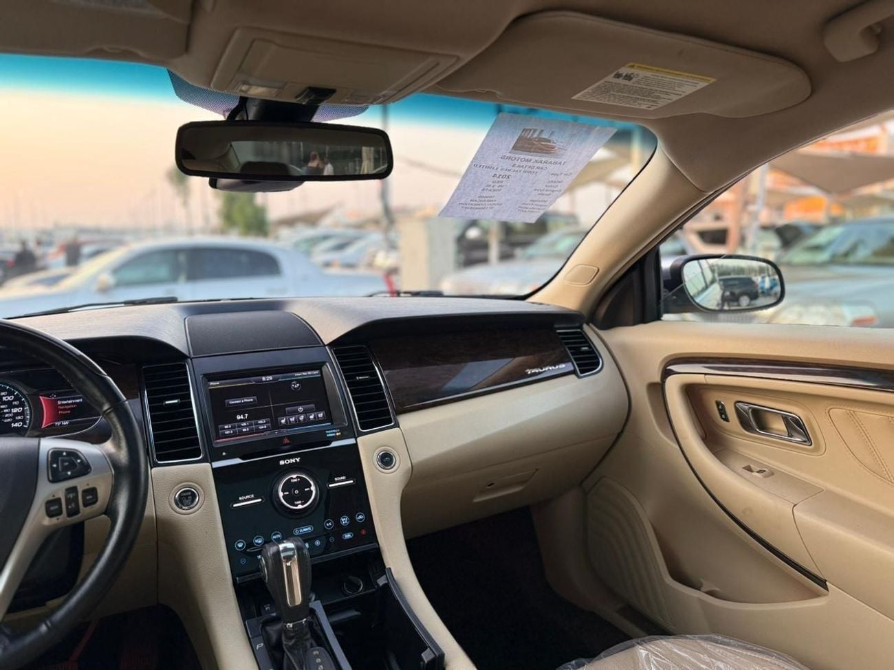 Ford Taurus LTD LOW Mileage  good comdtion