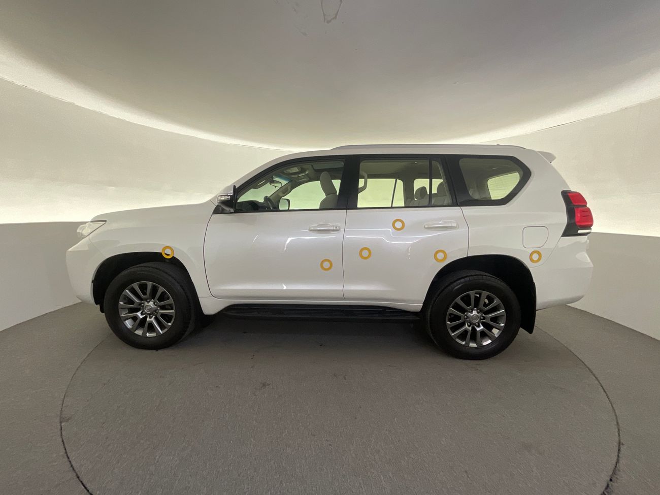 تويوتا برادو GXR | شامل الضمان | 0 ﺪﻔﻋﺓ ﺃﻮﻟﻯ