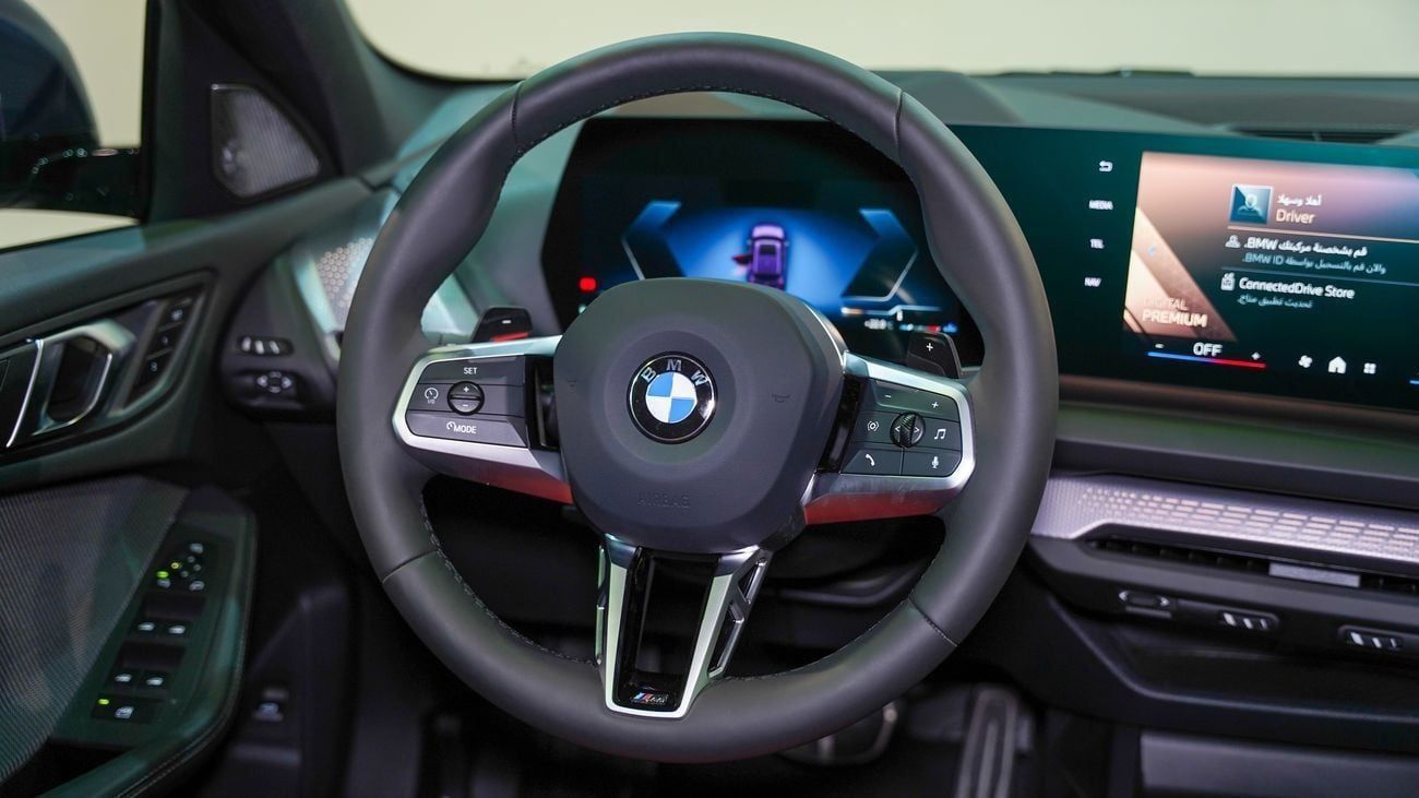 BMW 118i LUXURY M SPORT PACKAGE