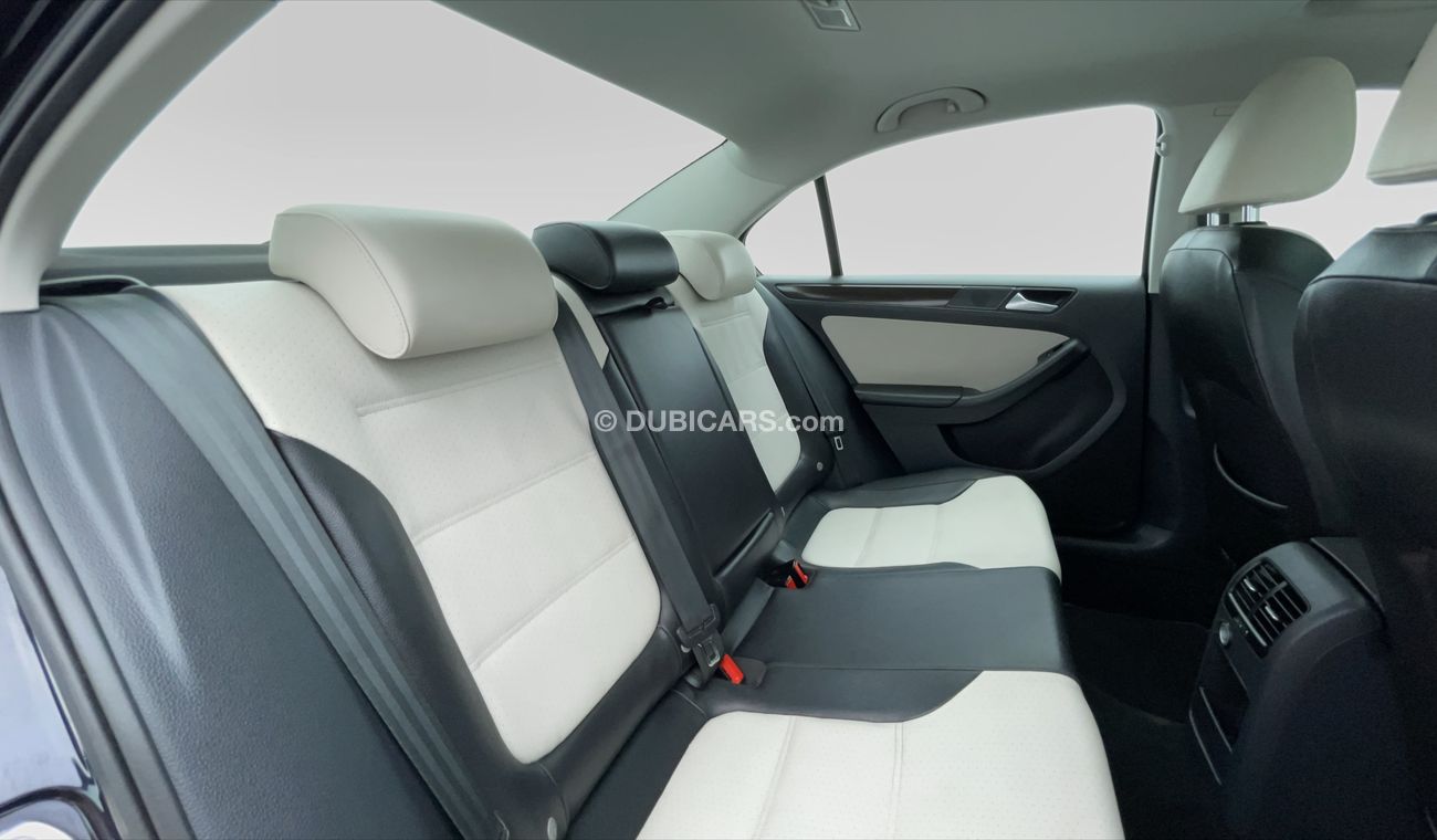 فولكس واجن جيتا COMFORTLINE PLUS SEL 2.5 | بدون دفعة مقدمة | اختبار قيادة مجاني للمنزل