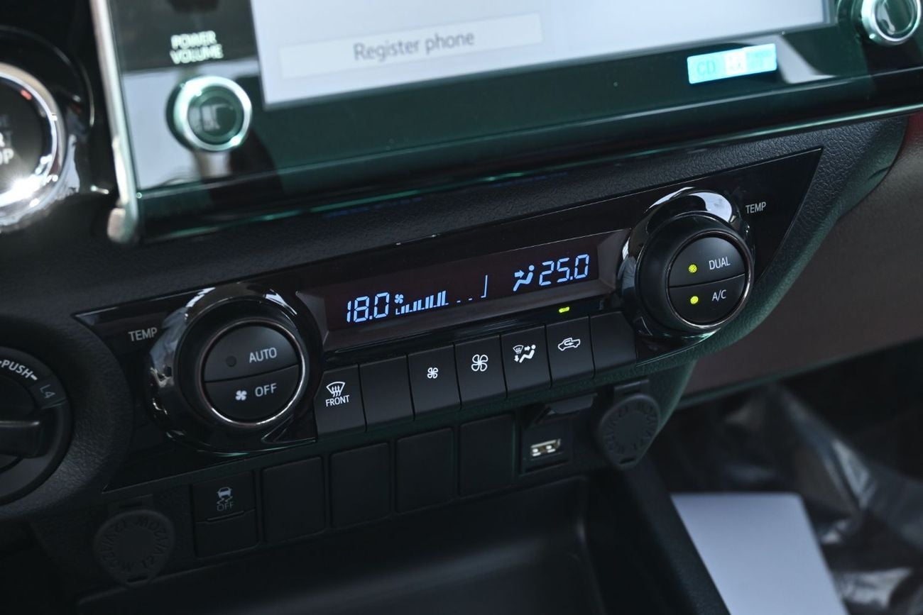 تويوتا هيلوكس Toyota Hilux SR5 GLXS 2.7L Petrol, Automatic 4WD, Model 2025, Color White