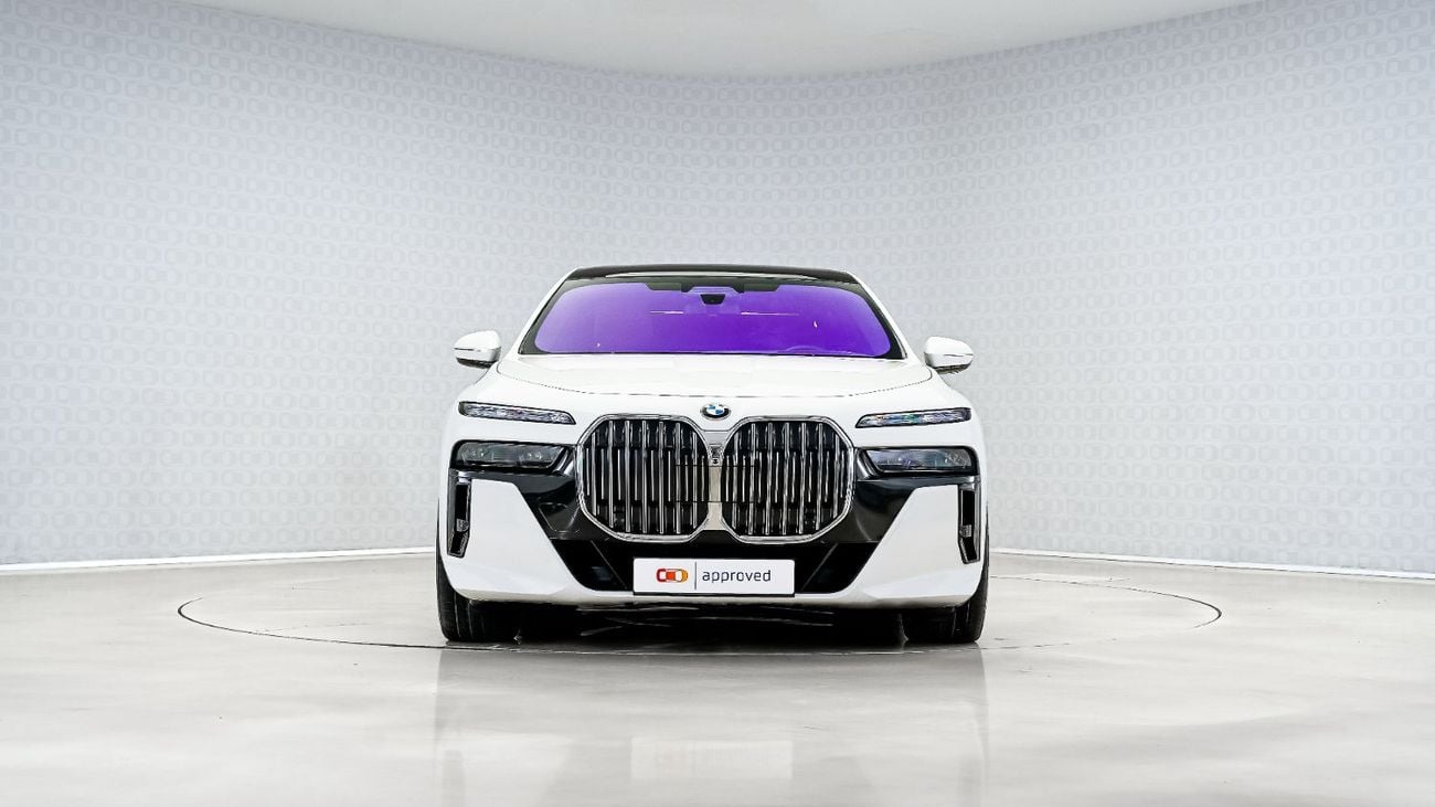 بي أم دبليو 740i M Sport | AED 4,719 PM | Warranty - Service 2028 | GCC
