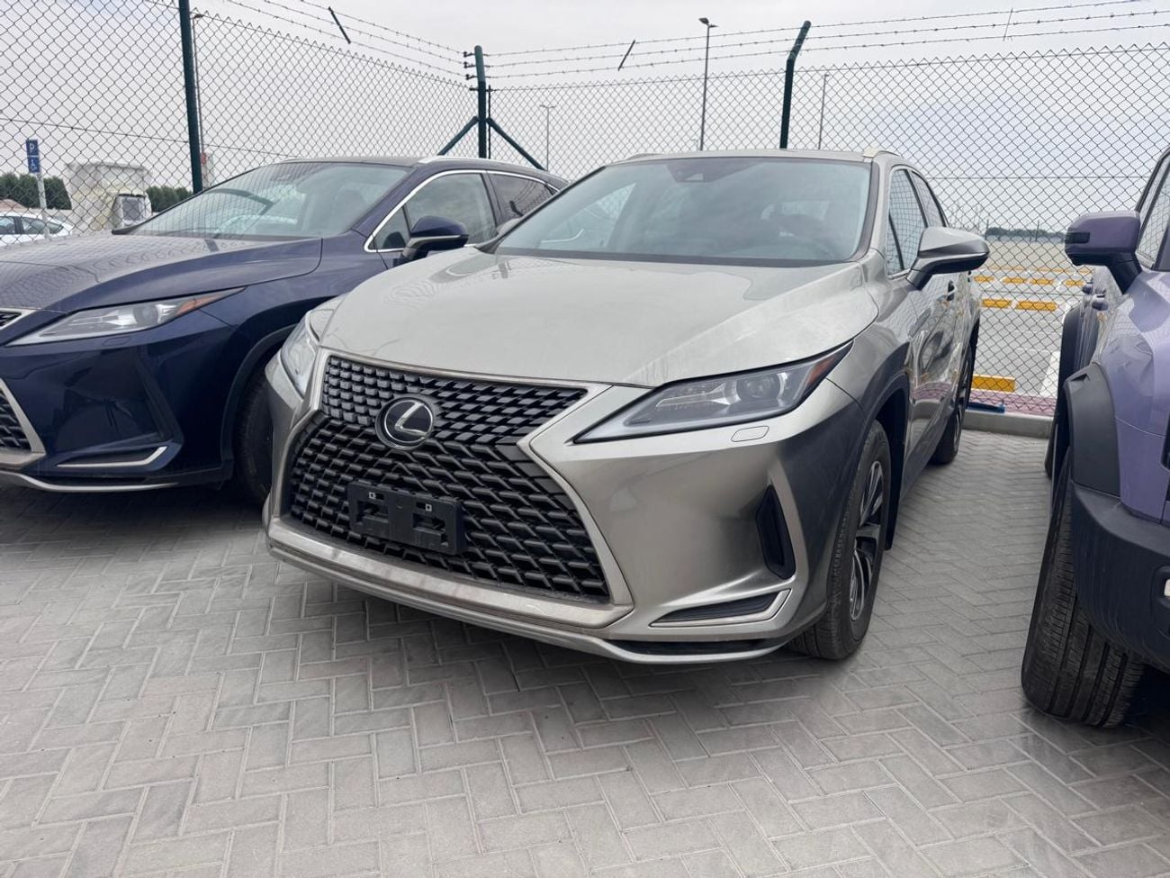 Lexus RX350 Platinum 3.5L (export price)