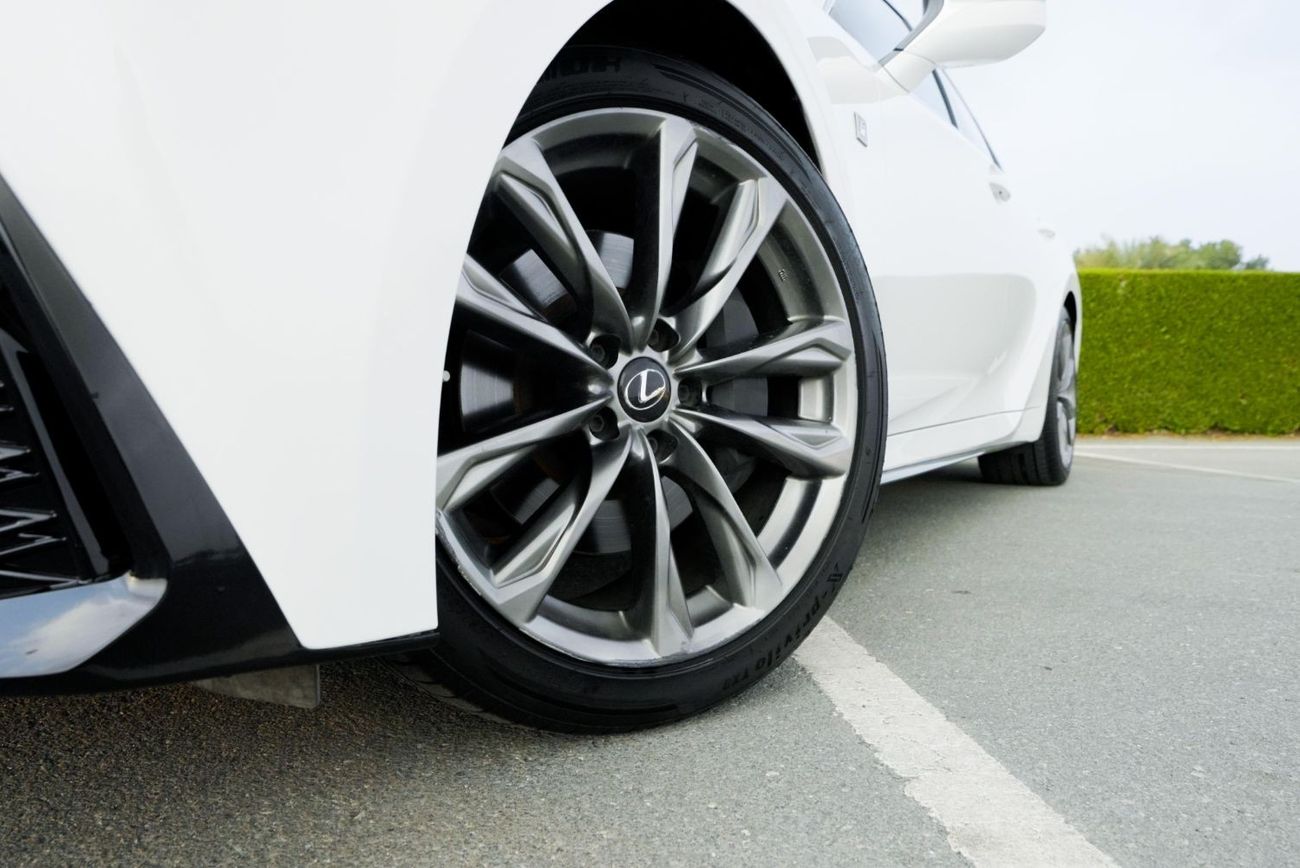 Lexus IS350 3years warranty and2 years service Contact number 0507273386