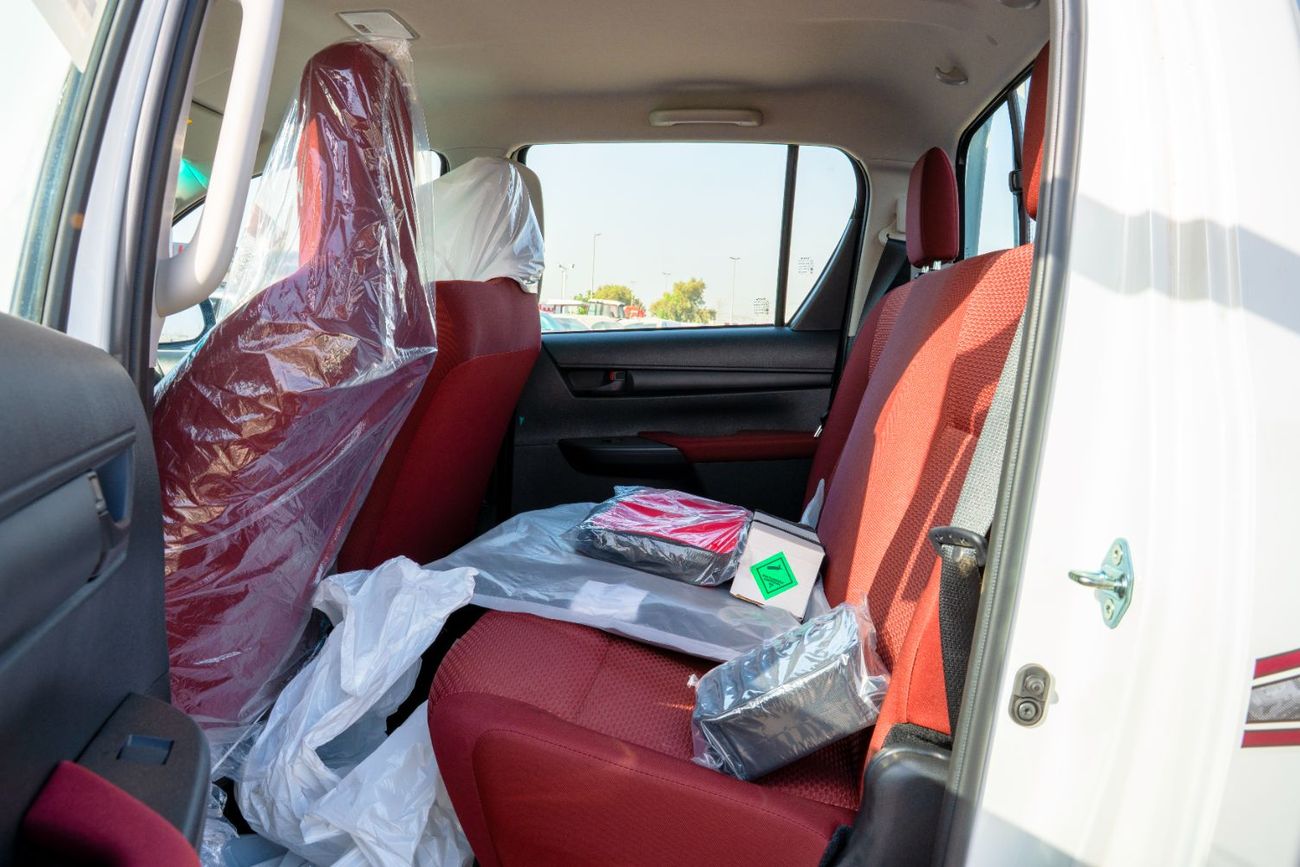 Toyota Hilux Toyota Hilux 2.4L Diesel Double Cab Basic 2025 Manual