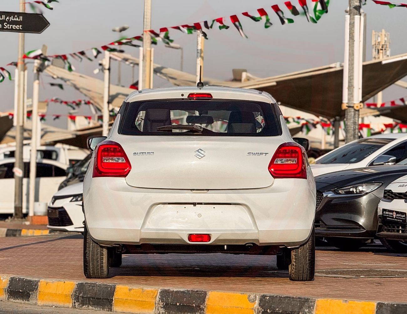 سوزوكي سويفت سوزوكي سويفت | ١٫٢ لتر | ٢٠٢٣ | خليجي | خالية من الحوادث | بحالة ممتازة | ٦٣٢ شهرياً