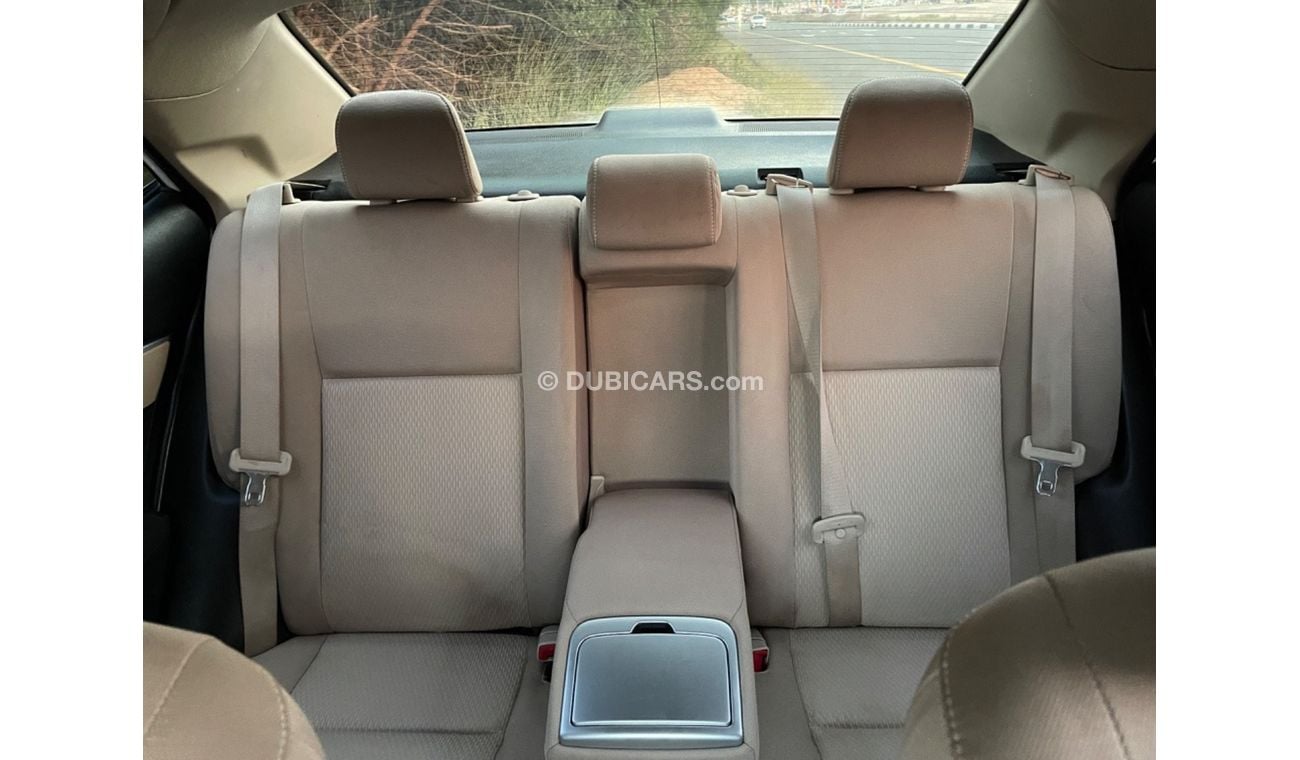 تويوتا كورولا SE