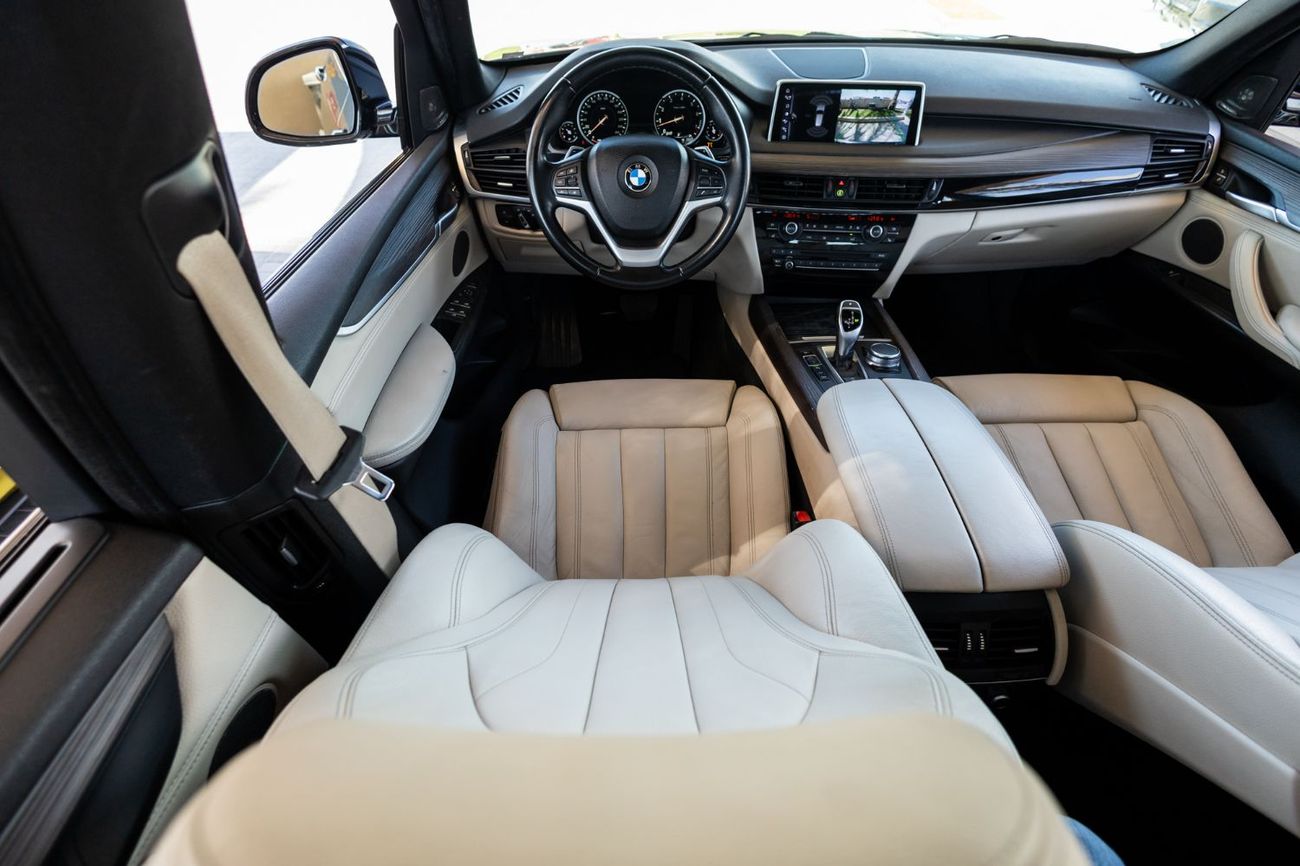بي أم دبليو X5 50i Exclusive 4.4L (5 Seater)