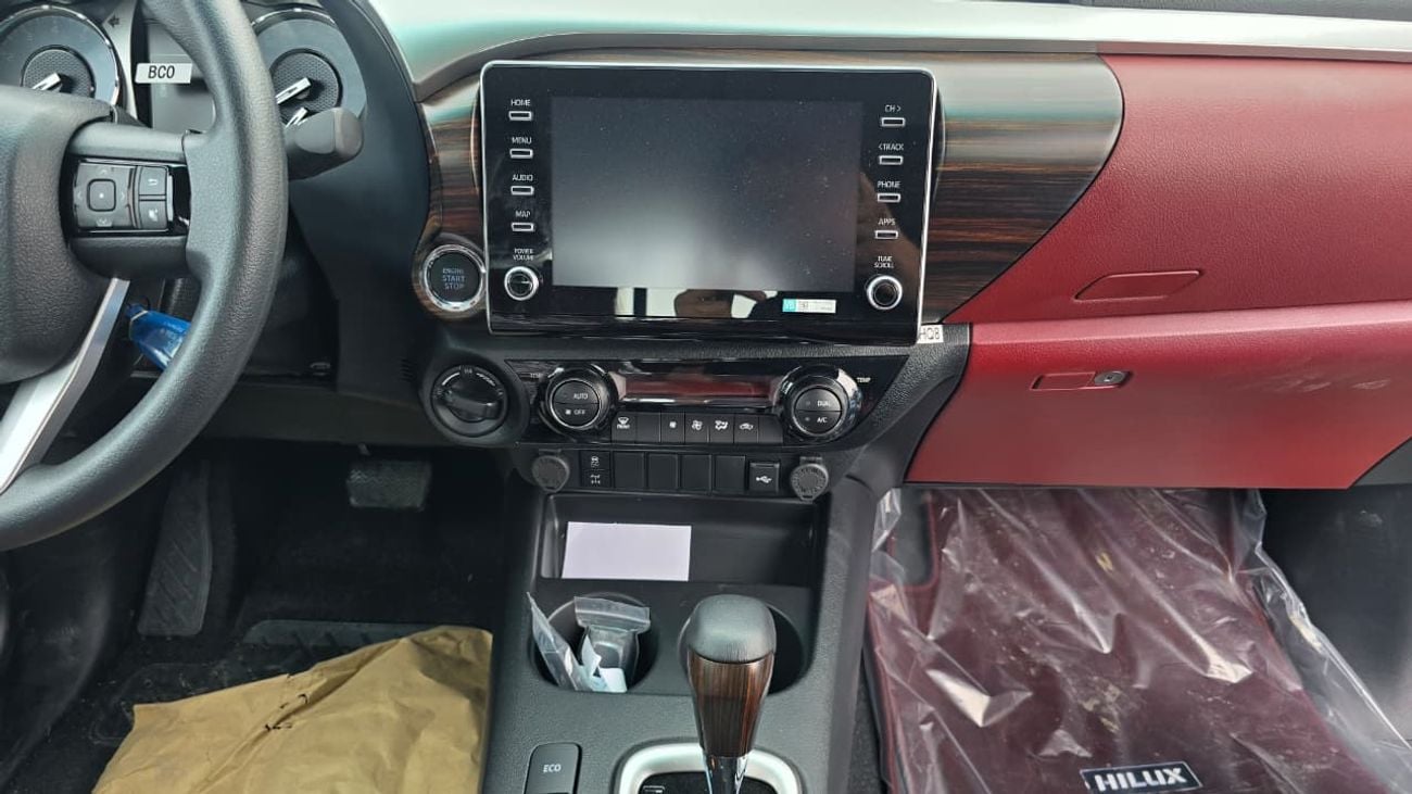 تويوتا هيلوكس BASE DC TRD 4.0L 4WD
