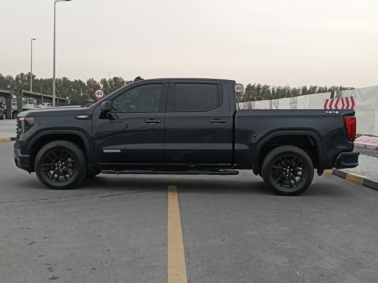 GMC Sierra 2.7T SLE Crew Cab (FWD)