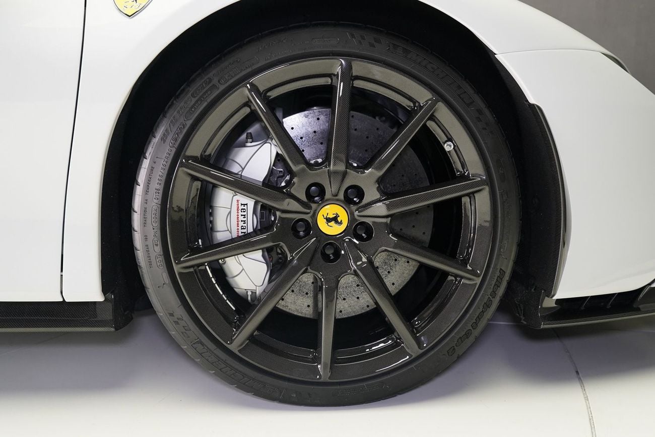 Ferrari SF90 SPIDER ASSETTO FIORANO