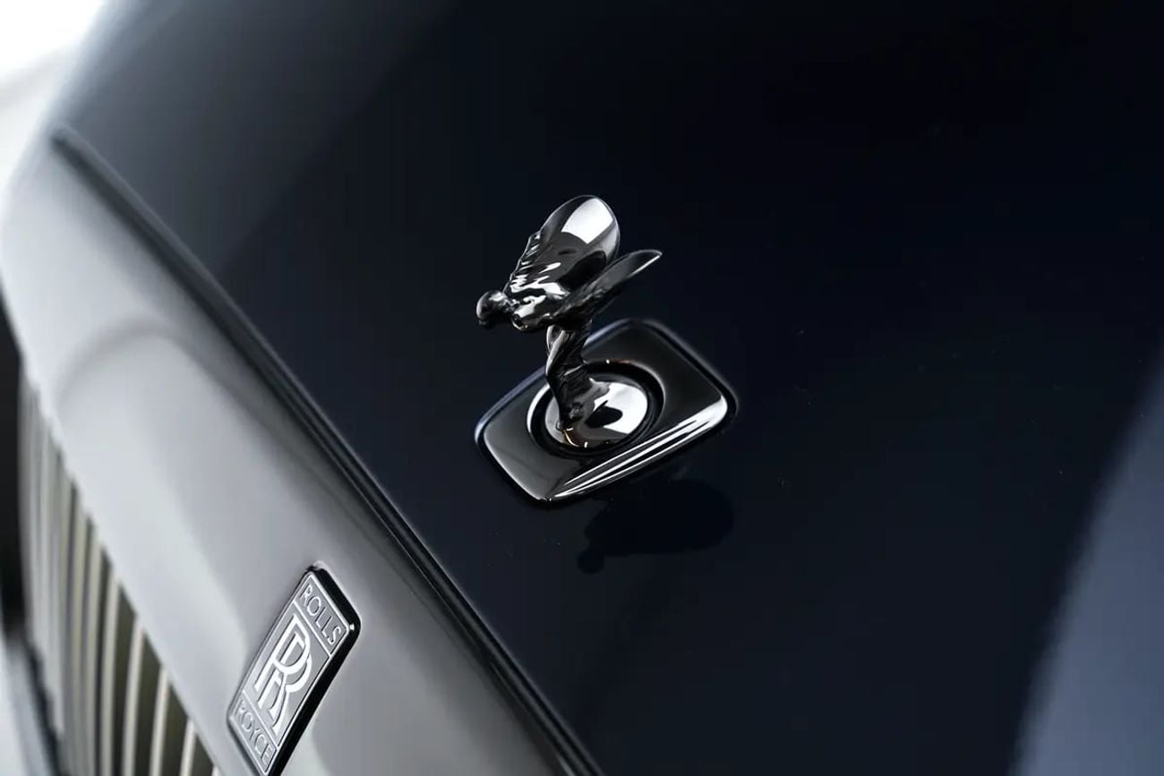 رولز رويس سبيكتر Black Badge | European Specs