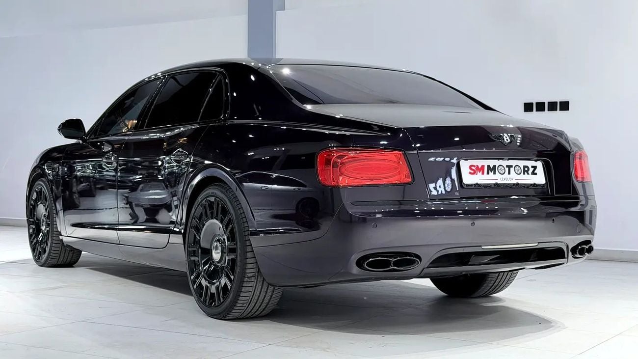 Bentley Flying Spur V8