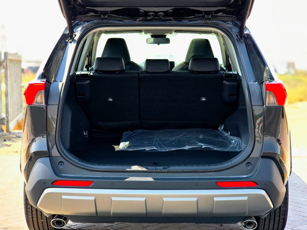 Toyota RAV4 TOYOTA RAV4 PETROL 2.0L - CHINESE SPECS- FULL OPTIONS - 4X2 - 2025 MODEL - WHITE INSIDE BLACK - 