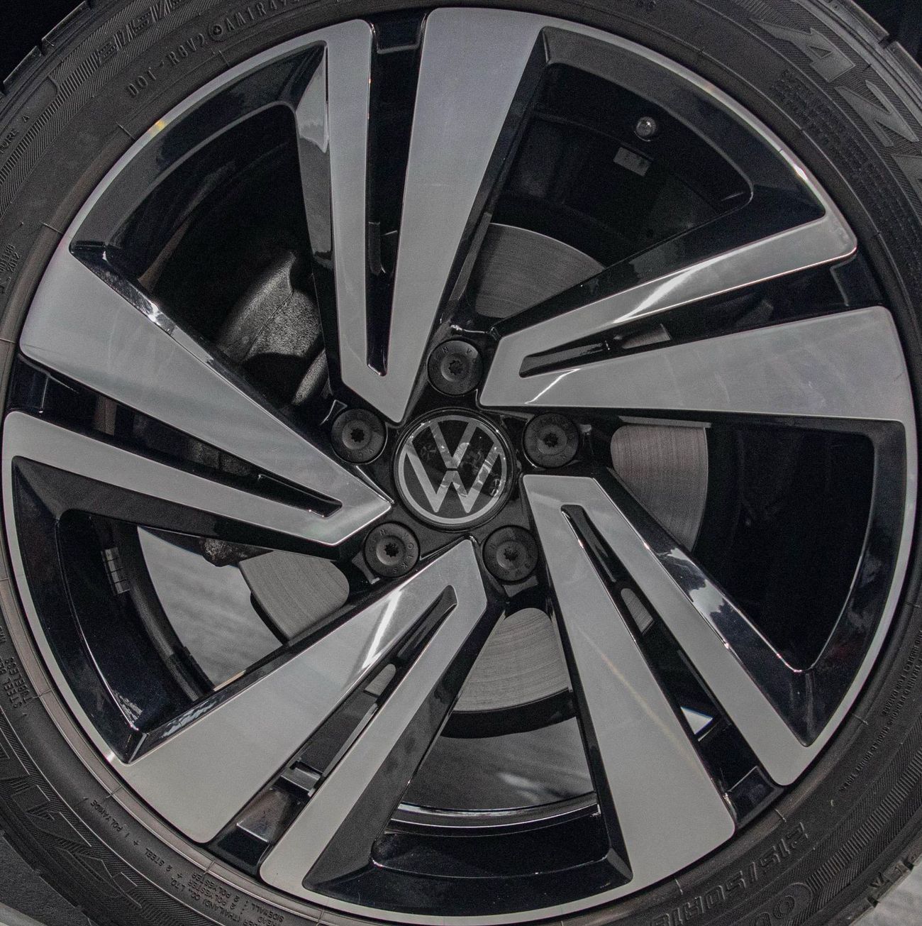 Volkswagen T ROC R-line 1.4L 1,450x60 • 20% DP • VW T-Roc R- Line 1.4 150 BHP • VW Warranty/Service • GCC