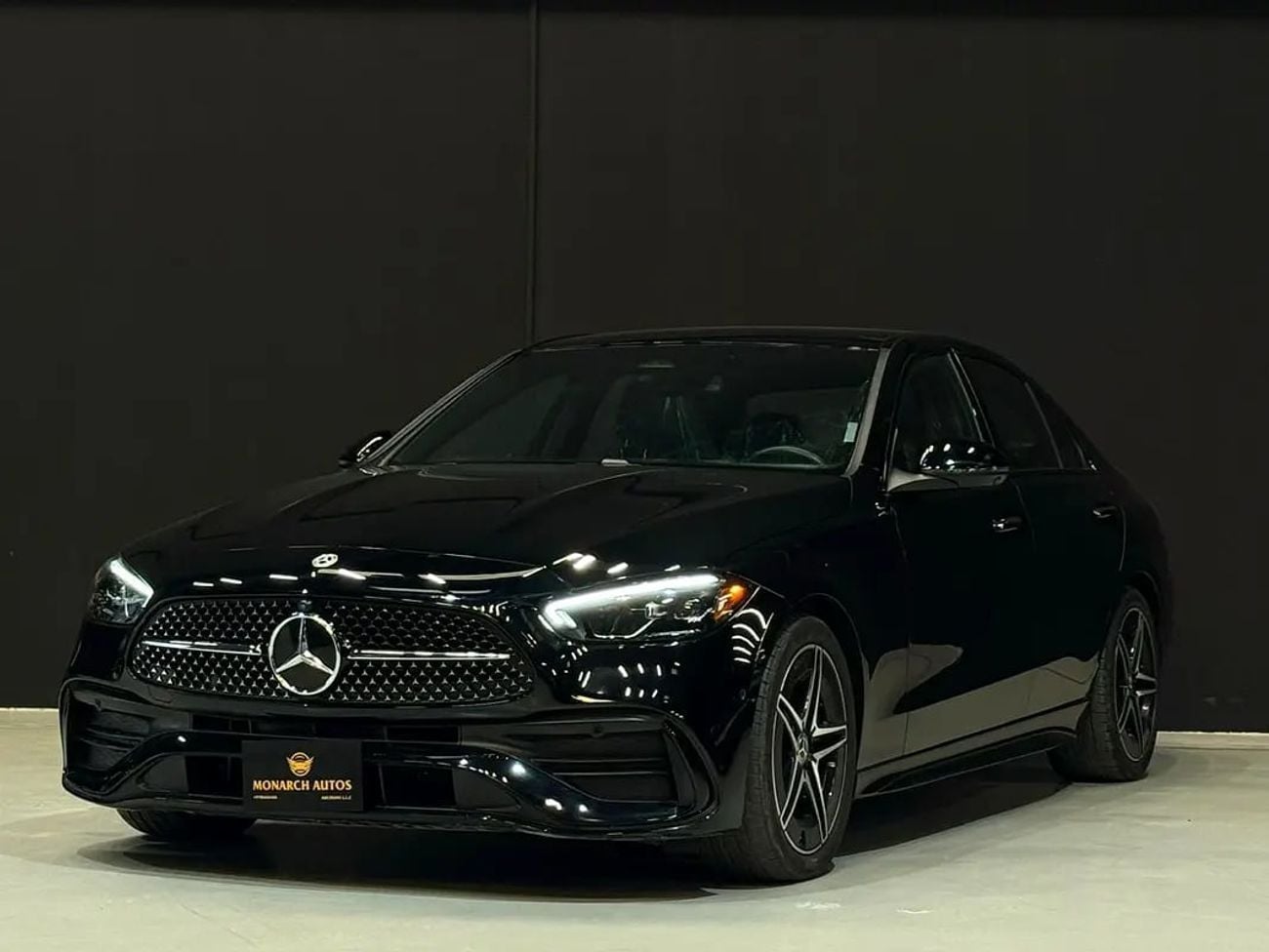 مرسيدس بنز C 300 STANDARD | American Specs | 21,344 KM | AED 138,000