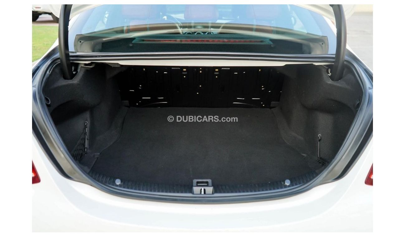 Mercedes-Benz C 200 AMG Pack W205