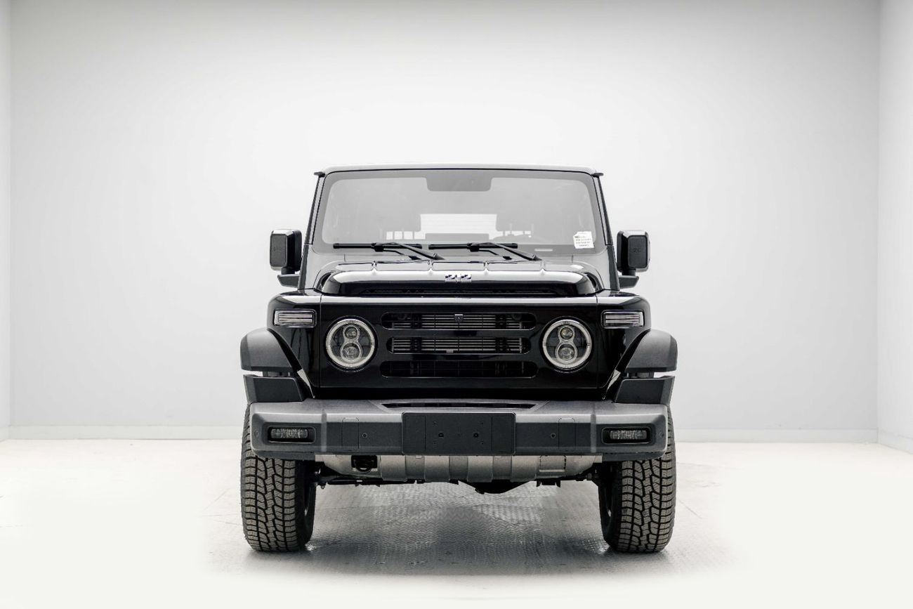 BAW 212 T01 Adventurer 2.0L – Black Inside Brown