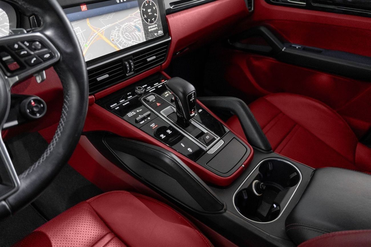 Porsche Cayenne Std 3.0L (340 HP)