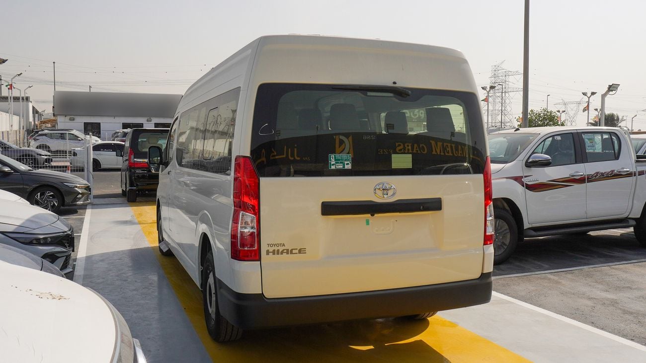 Toyota Hiace 3.5L V6 A/T