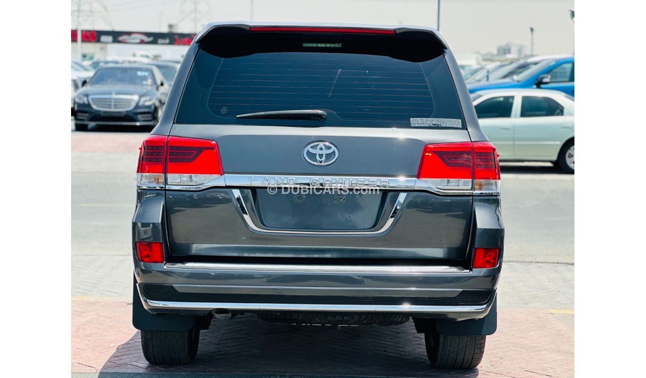 Toyota Land Cruiser Toyota Landcruiser RHD Petrol  engine model 2008 grey color car very clean and good condition