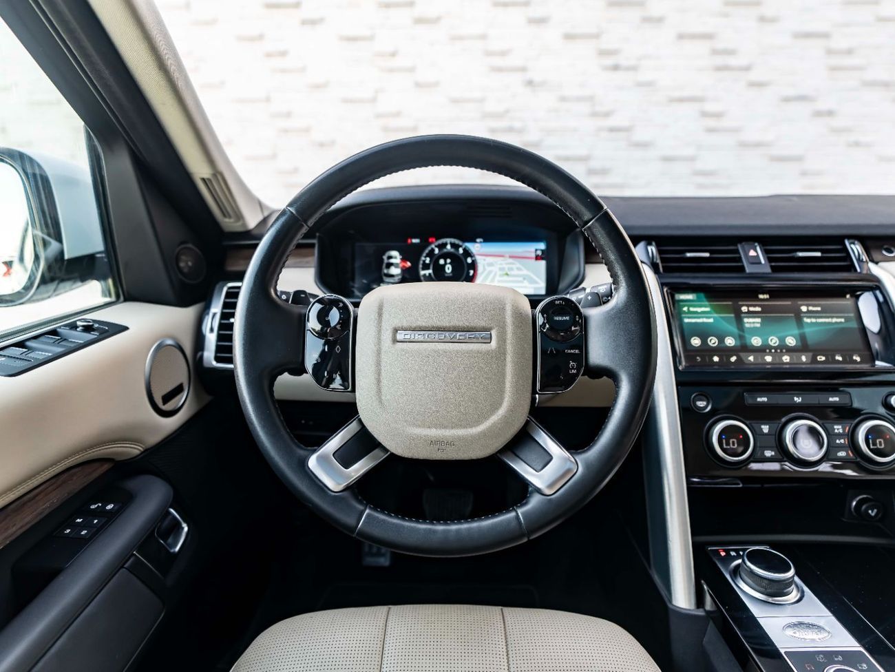 Land Rover Discovery HSE 3.0L (335 HP)