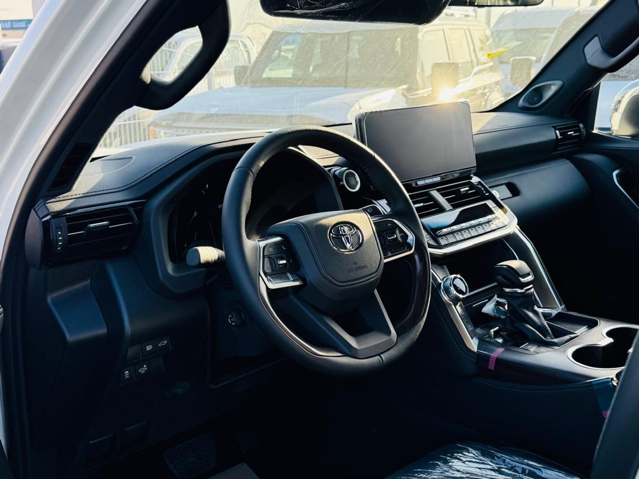 Toyota Land Cruiser TOYOTA LAND CRUISER (300 SERIES) VX 3.5L  WHITE 2026