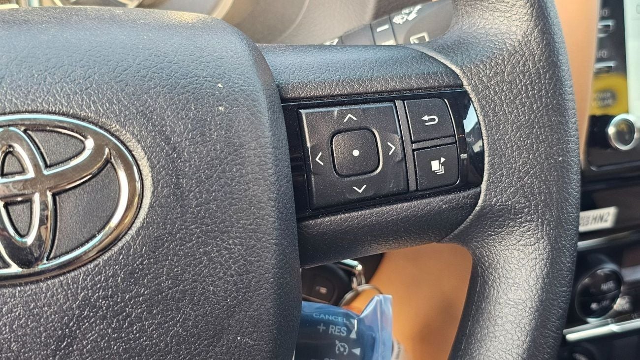 Toyota Fortuner EXR Fortuner 2.7L-G 4WD AT 2026MODEL------DIGITAL AC ----BLACK -TAN INTERIOR