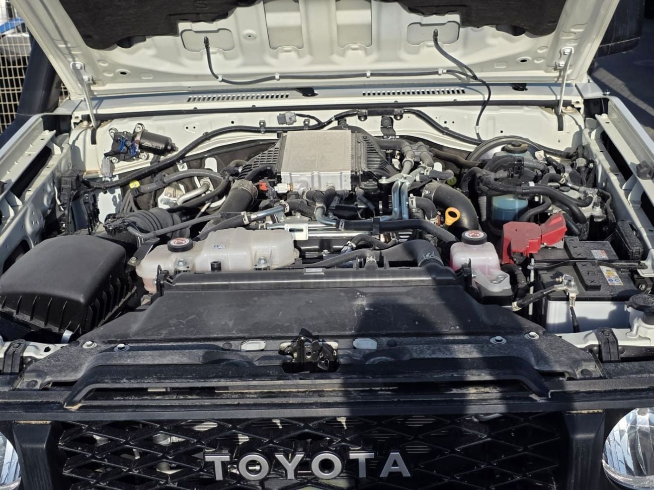 Toyota Land Cruiser DLX Diesel 2.8 liter ,Automatic gear ,Manual  Windows ,Left Hand Drive