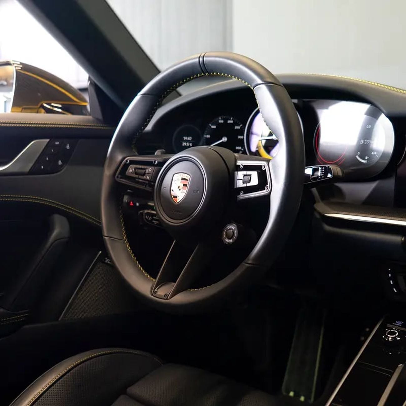 Porsche 911 Turbo S 3.8L (530 HP) Convertible 19,147 pm • 0% Downpayment • 911 Turbo S • Agency Warranty