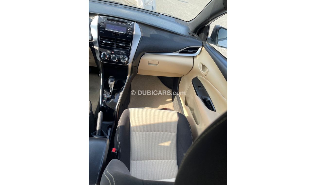 تويوتا يارس Nissan yaris 2019 GCC excellent car