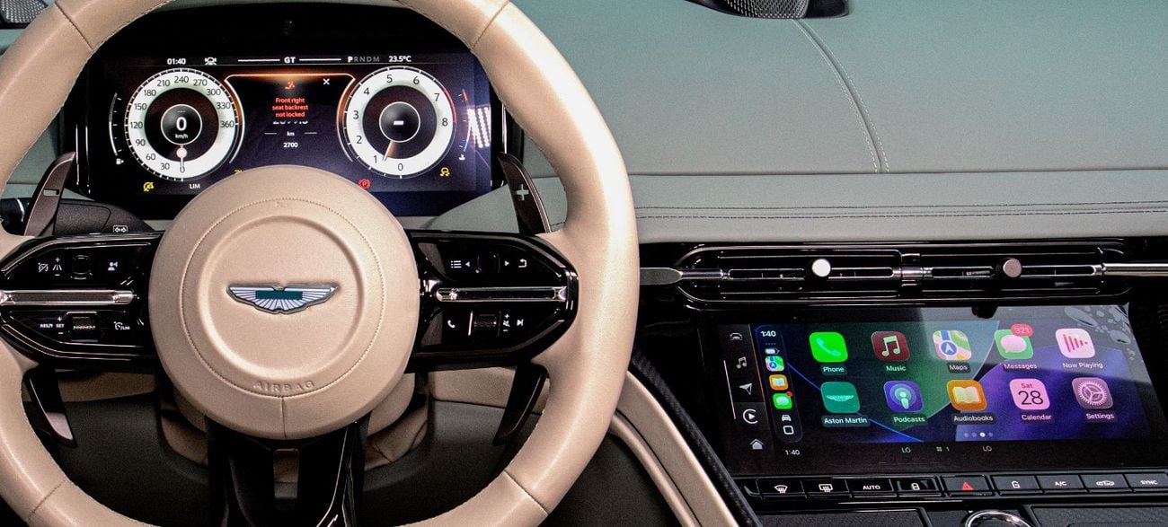 أستون مارتن DB12