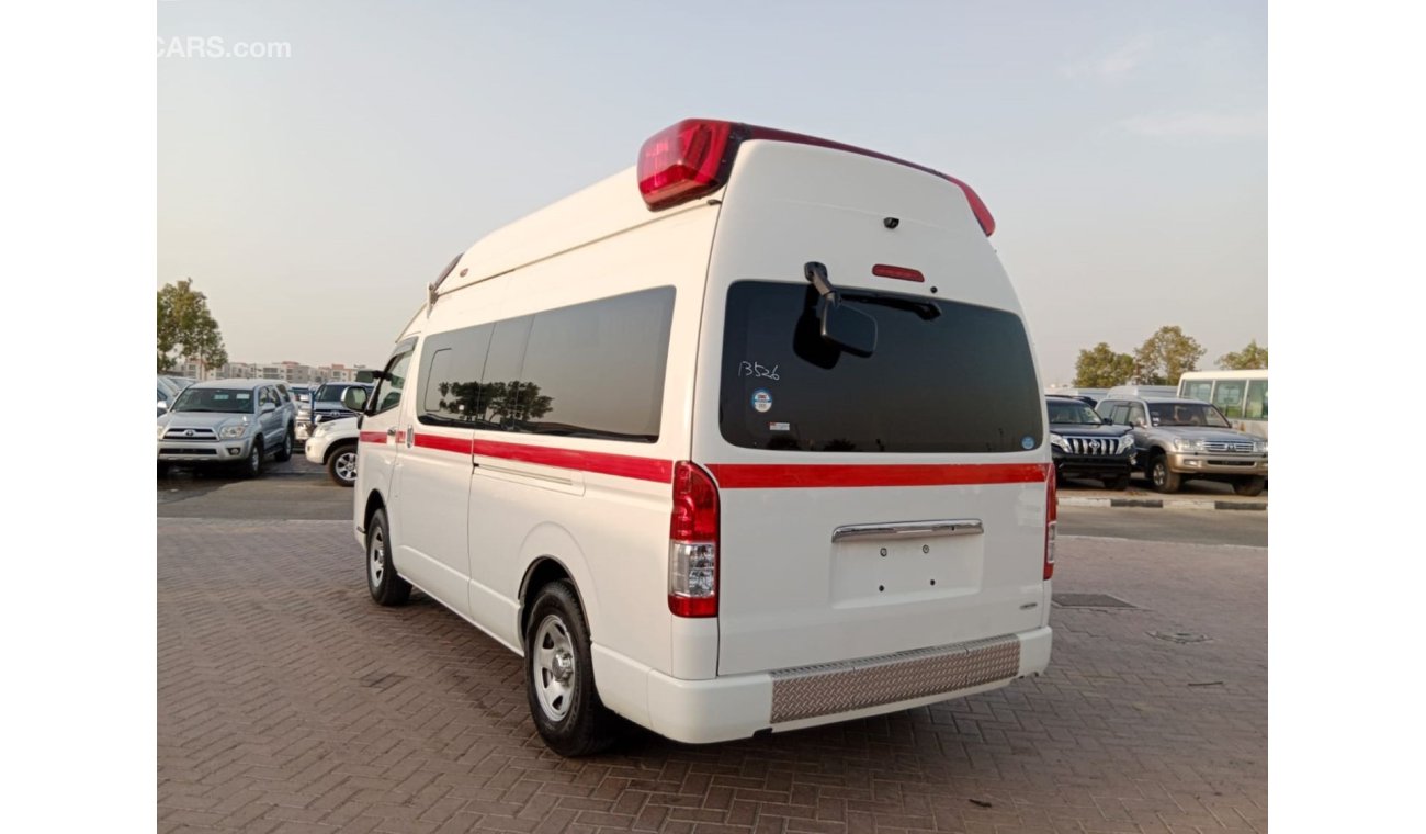 تويوتا هاياس TOYOTA HIACE AMBULANCE RIGHT HAND DRIVE (PM1566)