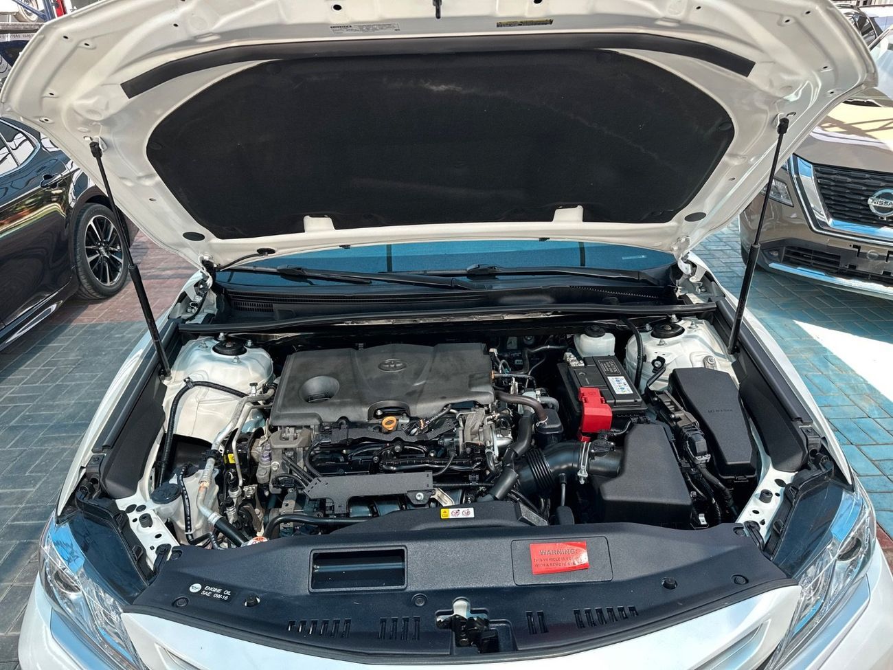 Toyota Camry Solara Toyota Camry xse trim 2020 with 2.5 engine in perfect condition, air tanks all in place, minimal dam