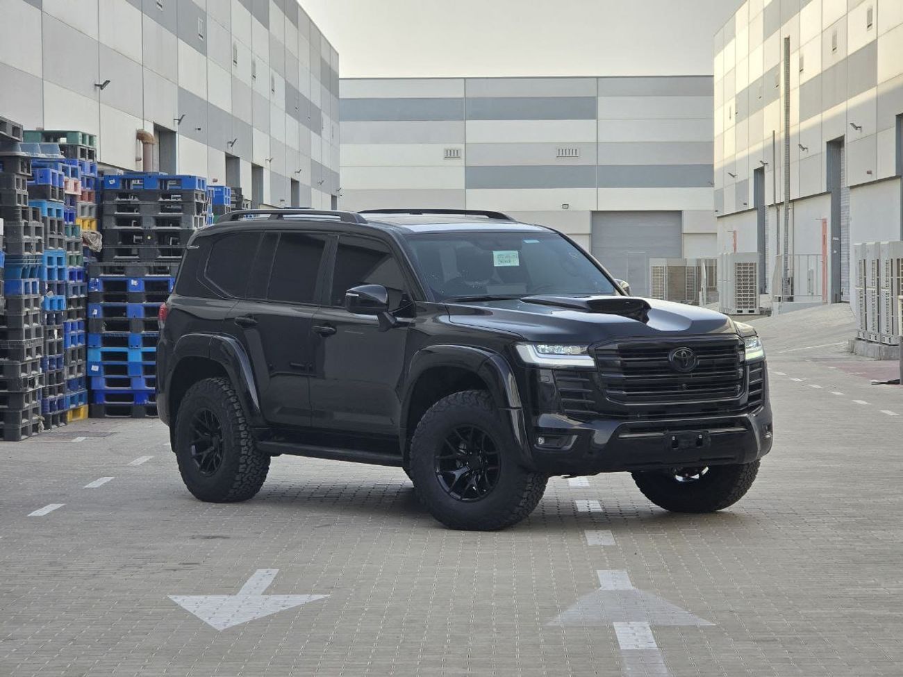 Toyota Land Cruiser VX 3.5L PETROL A/T OFFROAD EDITION WITH MBS AUTOBIOGRAPHY VIP  4 SEATS AND ROOF STAR LIGHT