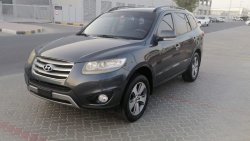 Hyundai Santa Fe GCC 4WD 4cylinder original paint 7 seaters