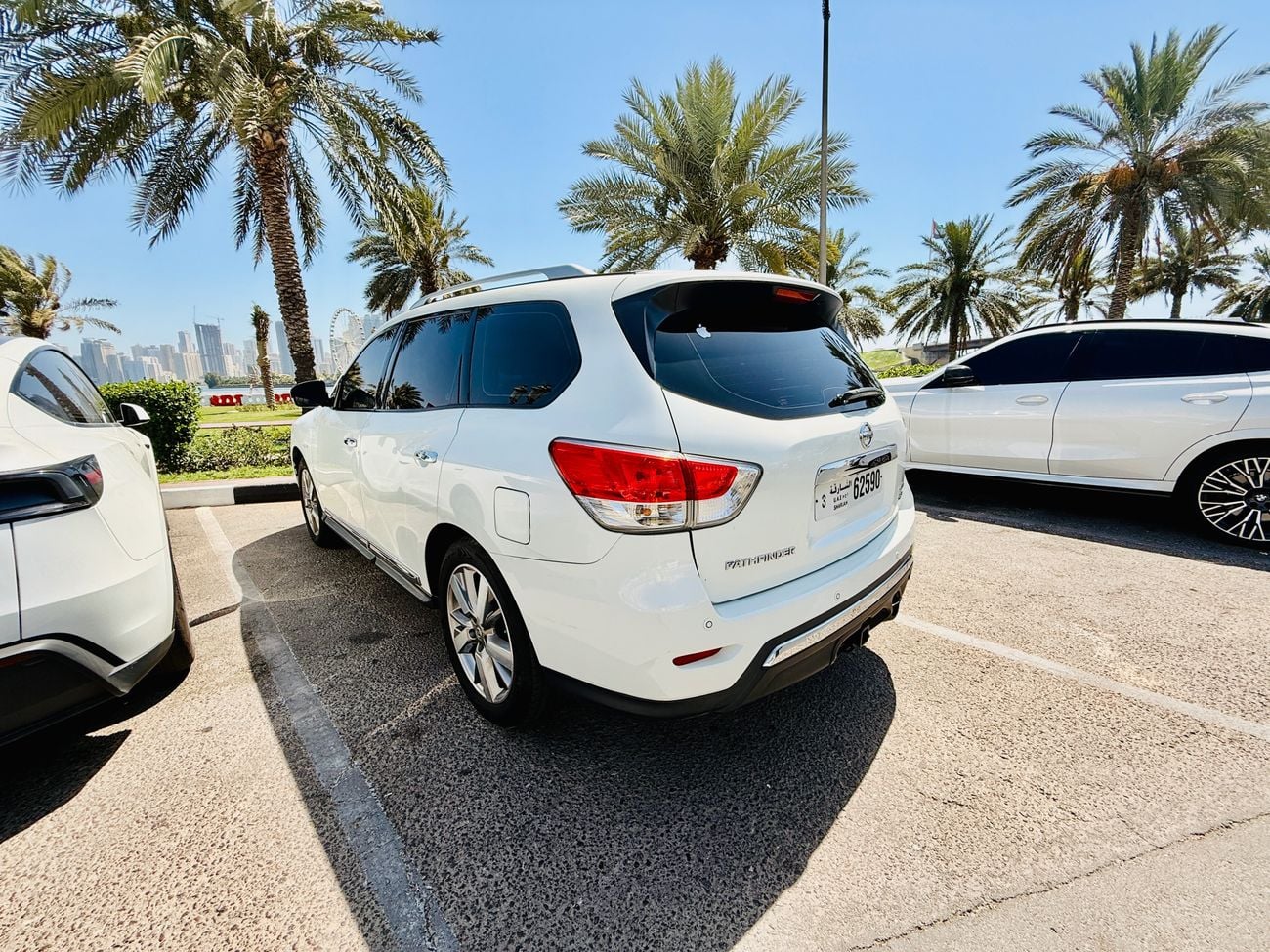 Nissan Pathfinder SV