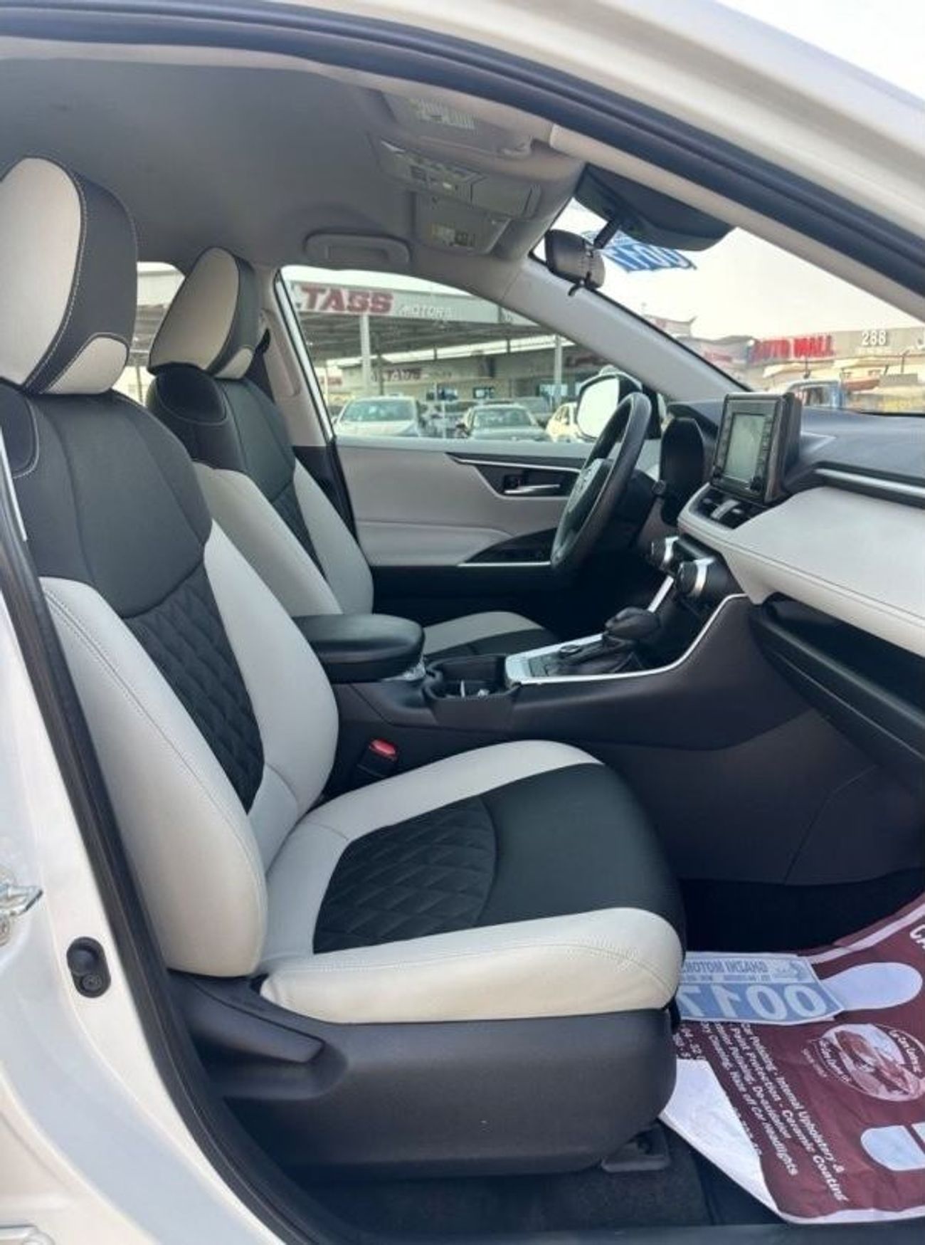 Toyota RAV4 TOYOTA RAV4 Hybrid XLE