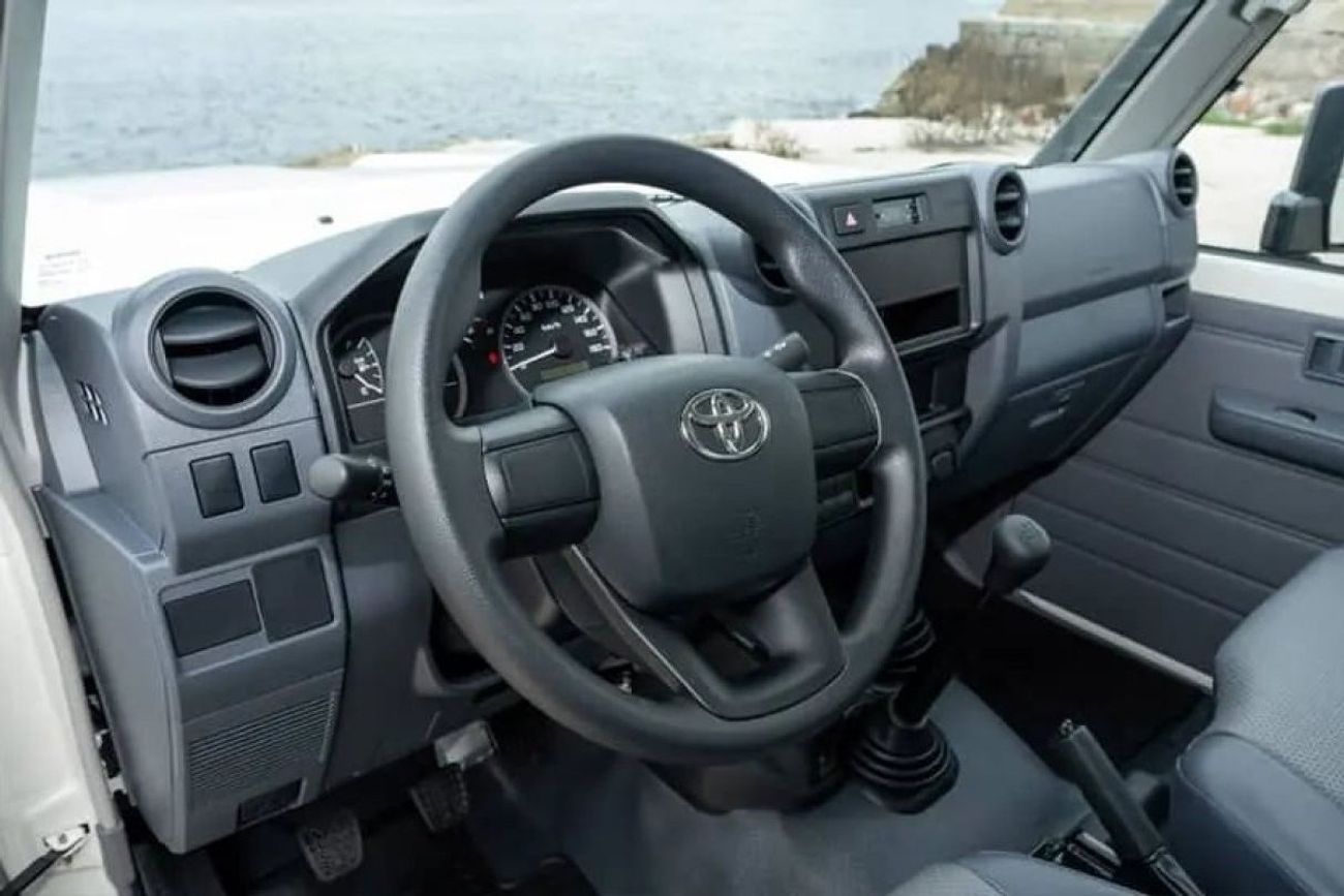 تويوتا لاند كروزر بيك آب Toyota LC 79 4.2l Diesel SC - M/T - Fog Lamp - Snorkel