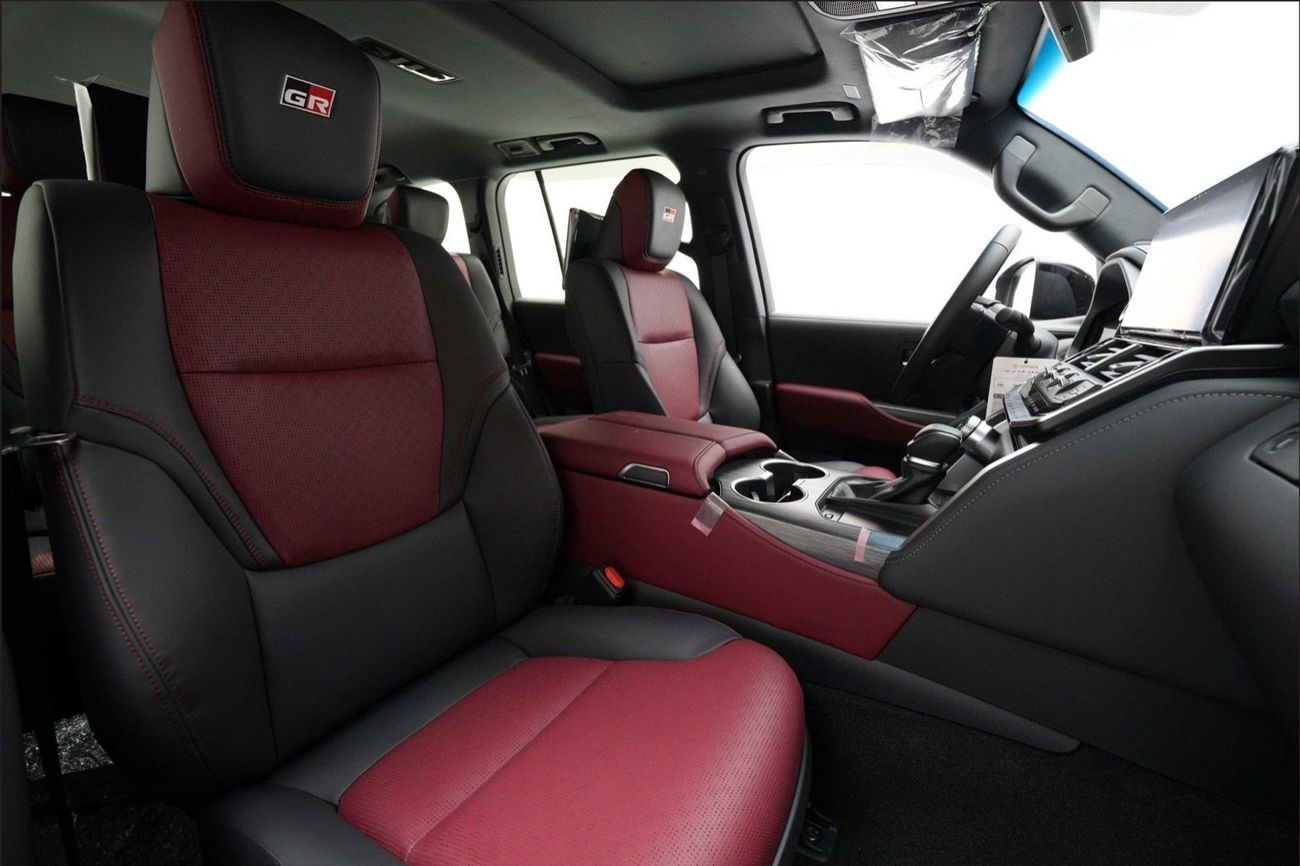 تويوتا لاند كروزر LC300 GR Sport 3.5 L Twin‑Turbo Petrol High A/T